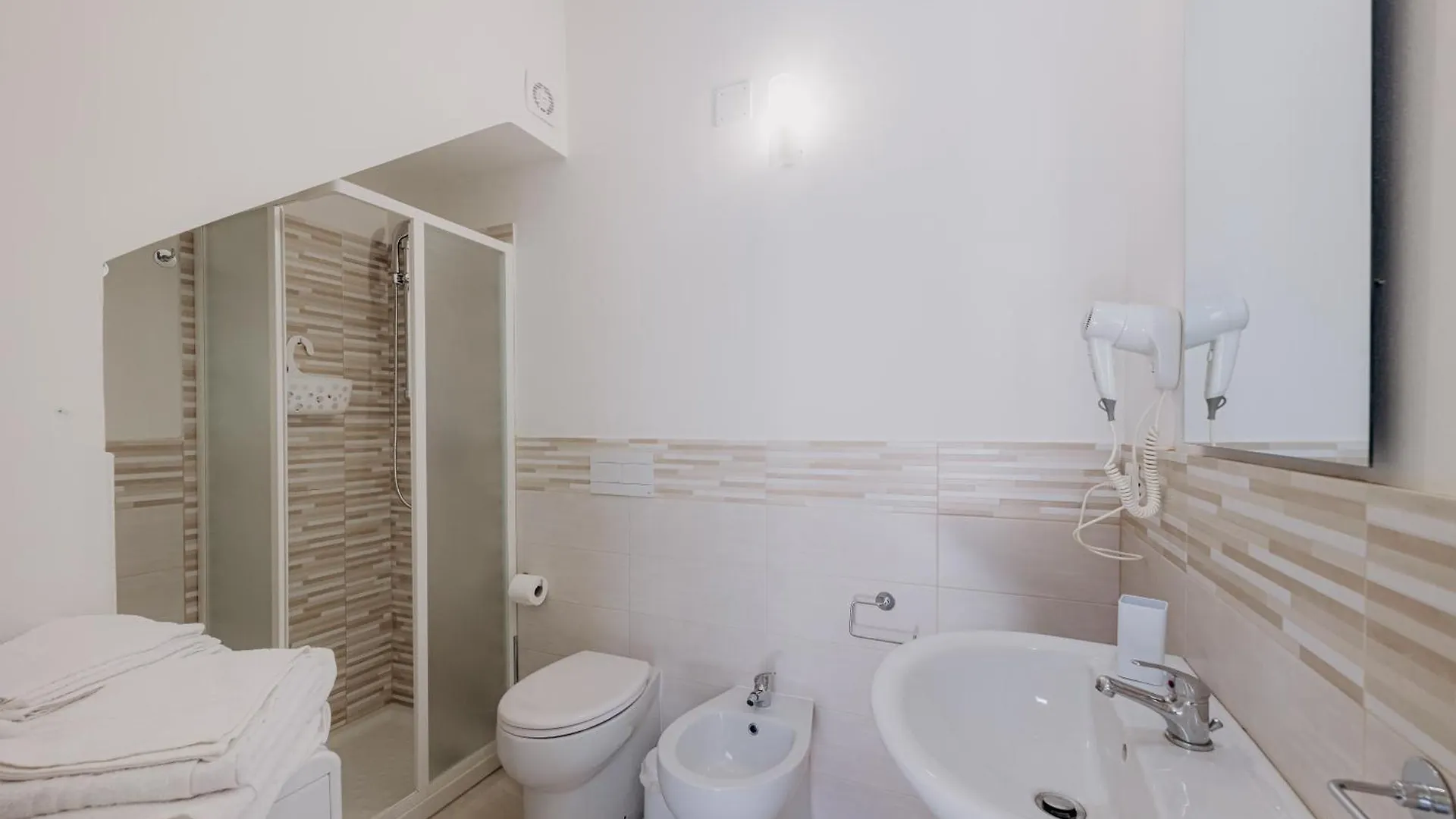 Casa Zefiro Fontane Bianche Villa Nyaraló